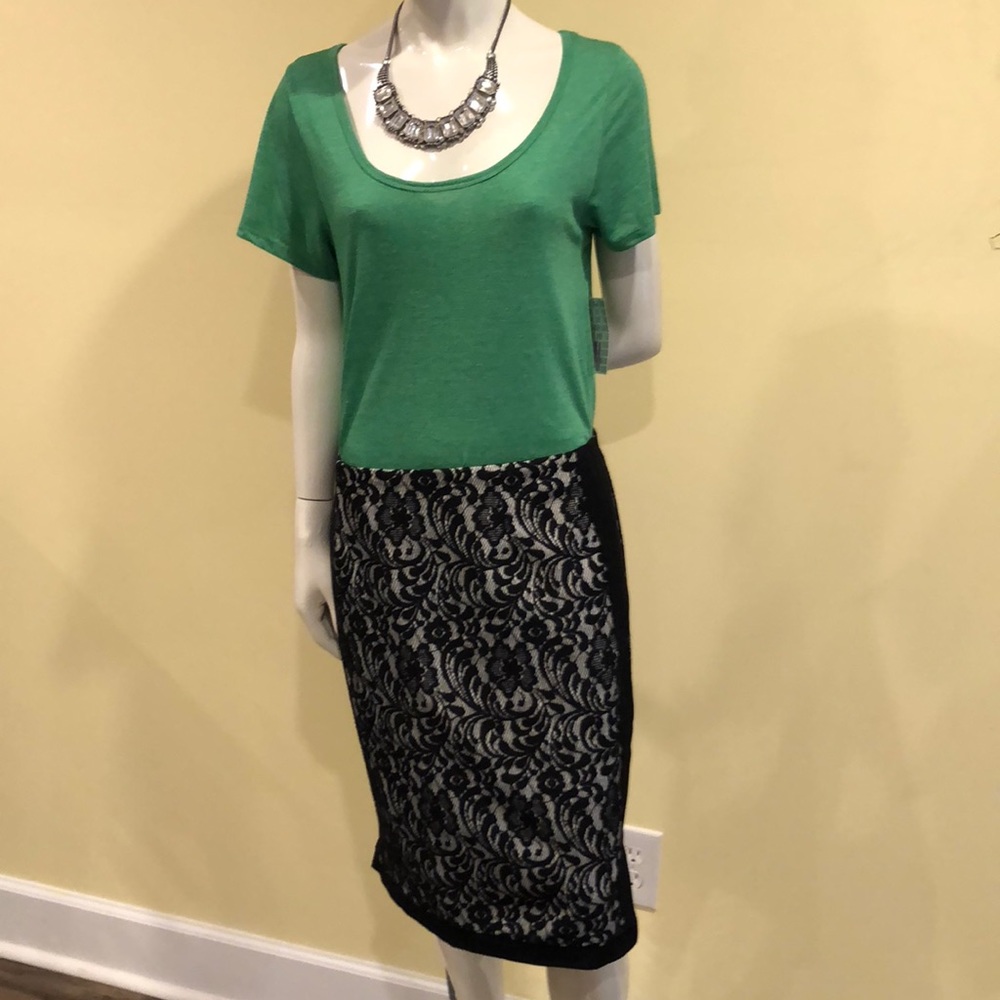 Black and white Sz 12 Worthington Pencil Skirt
